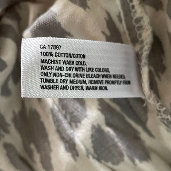 Gap Kids Sleeveless Grey Animal Print Blouse - Picture 5 of 5